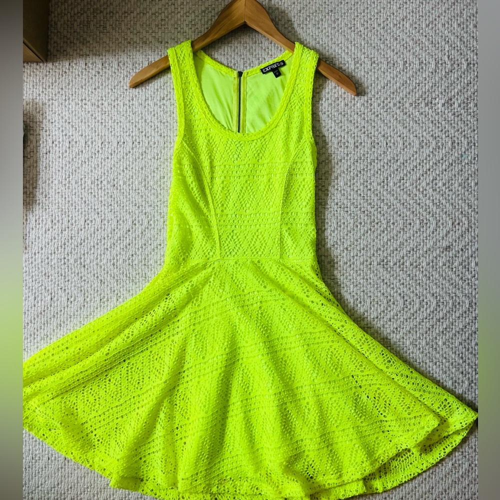 Women’s Bright Neon Yellow Express Dress (Size: XS)